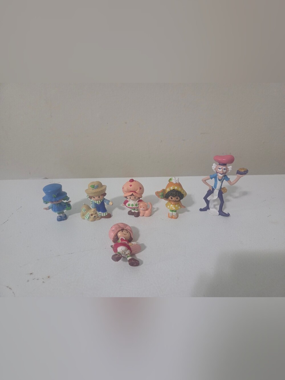 Vintage 1981 Kenner Strawberry Shortcake Figures Set Of 6